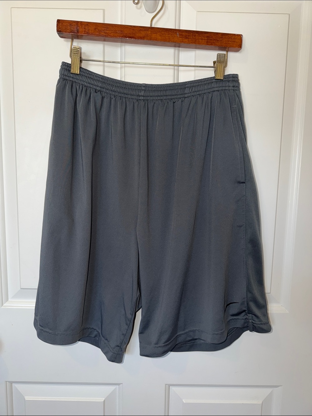 Nike Men's Gray Athletic Performance Shorts